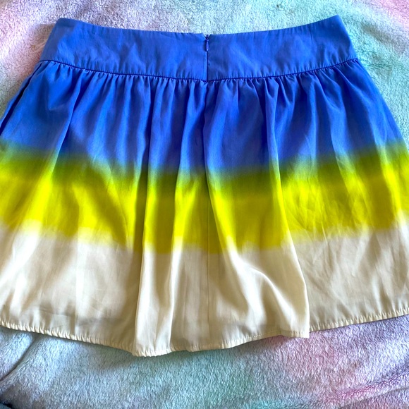 💙💛🤍JESSICA SIMPSON 💙💛🤍Double layered ombré skirt in size 13/14. - Picture 3 of 12